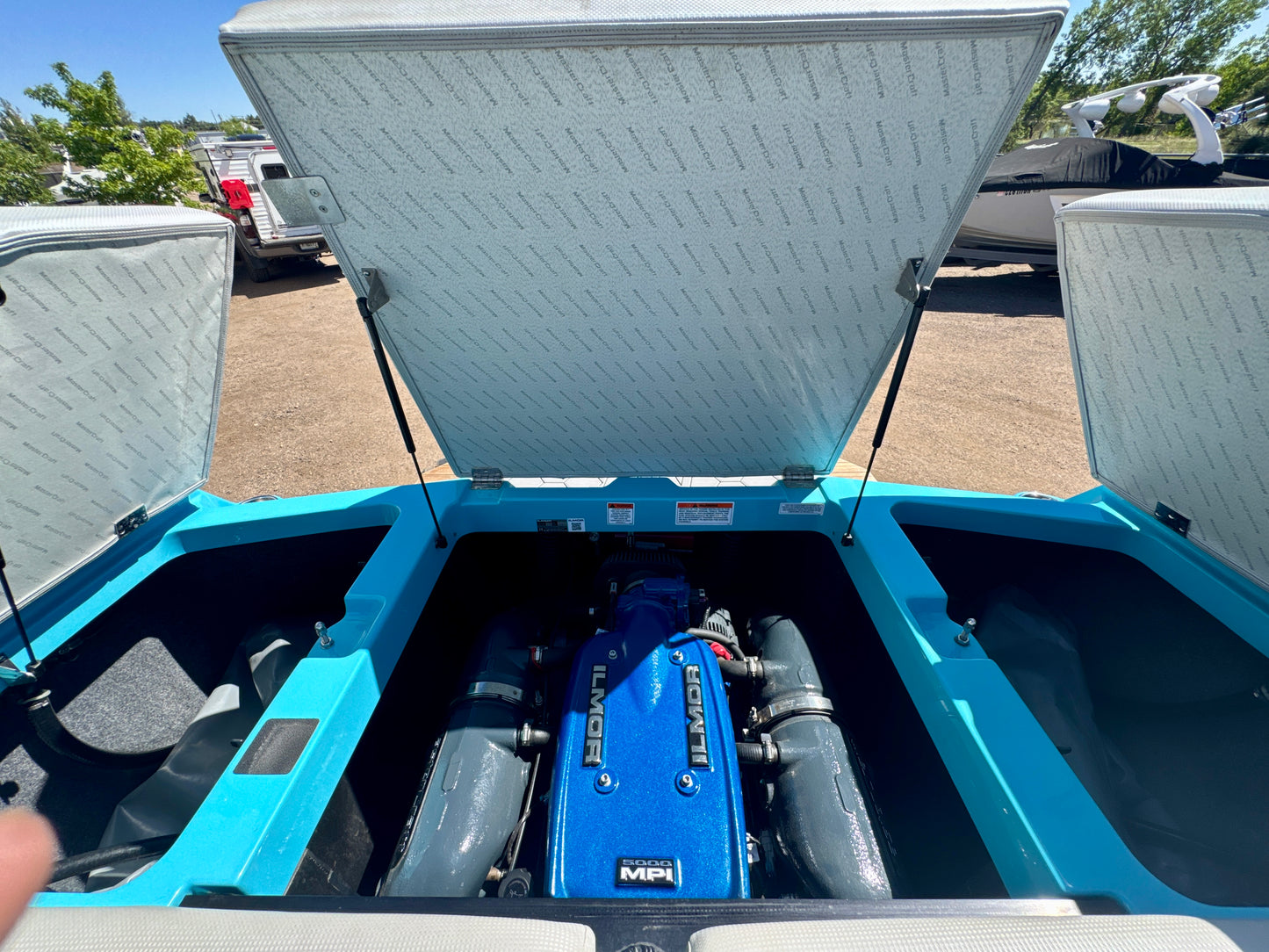 2019 MasterCraft NXT22 - LIKE NEW CONDITION