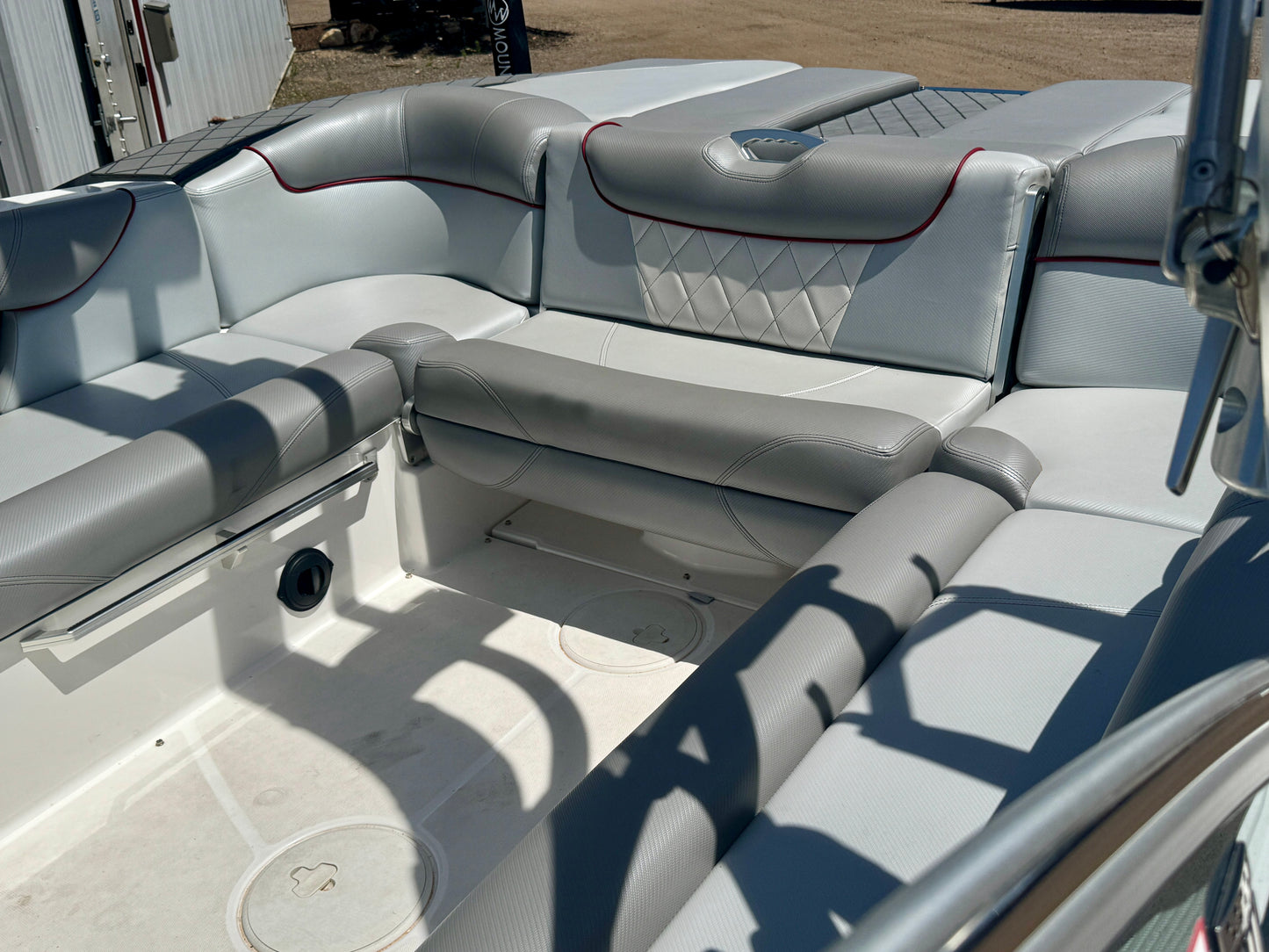 2013 MasterCraft X30 - LOW HOURS - 6.0L MV8