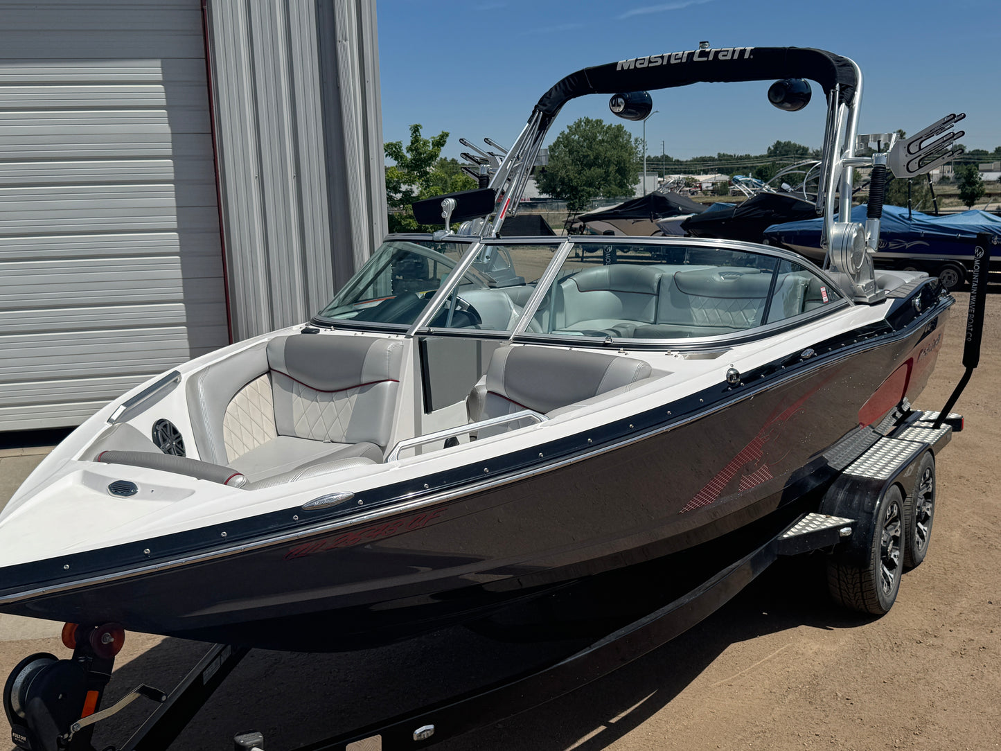 2013 MasterCraft X30 - LOW HOURS - 6.0L MV8