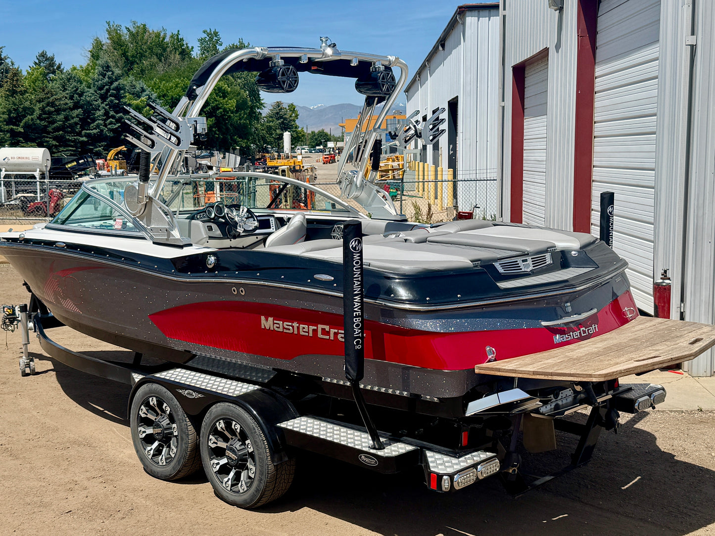 2013 MasterCraft X30 - LOW HOURS - 6.0L MV8