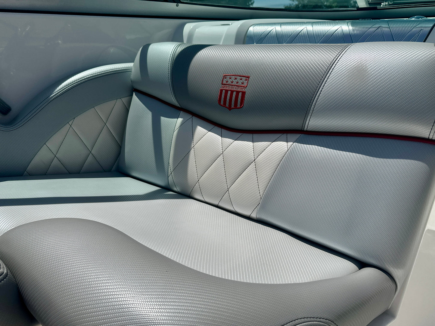 2013 MasterCraft X30 - LOW HOURS - 6.0L MV8