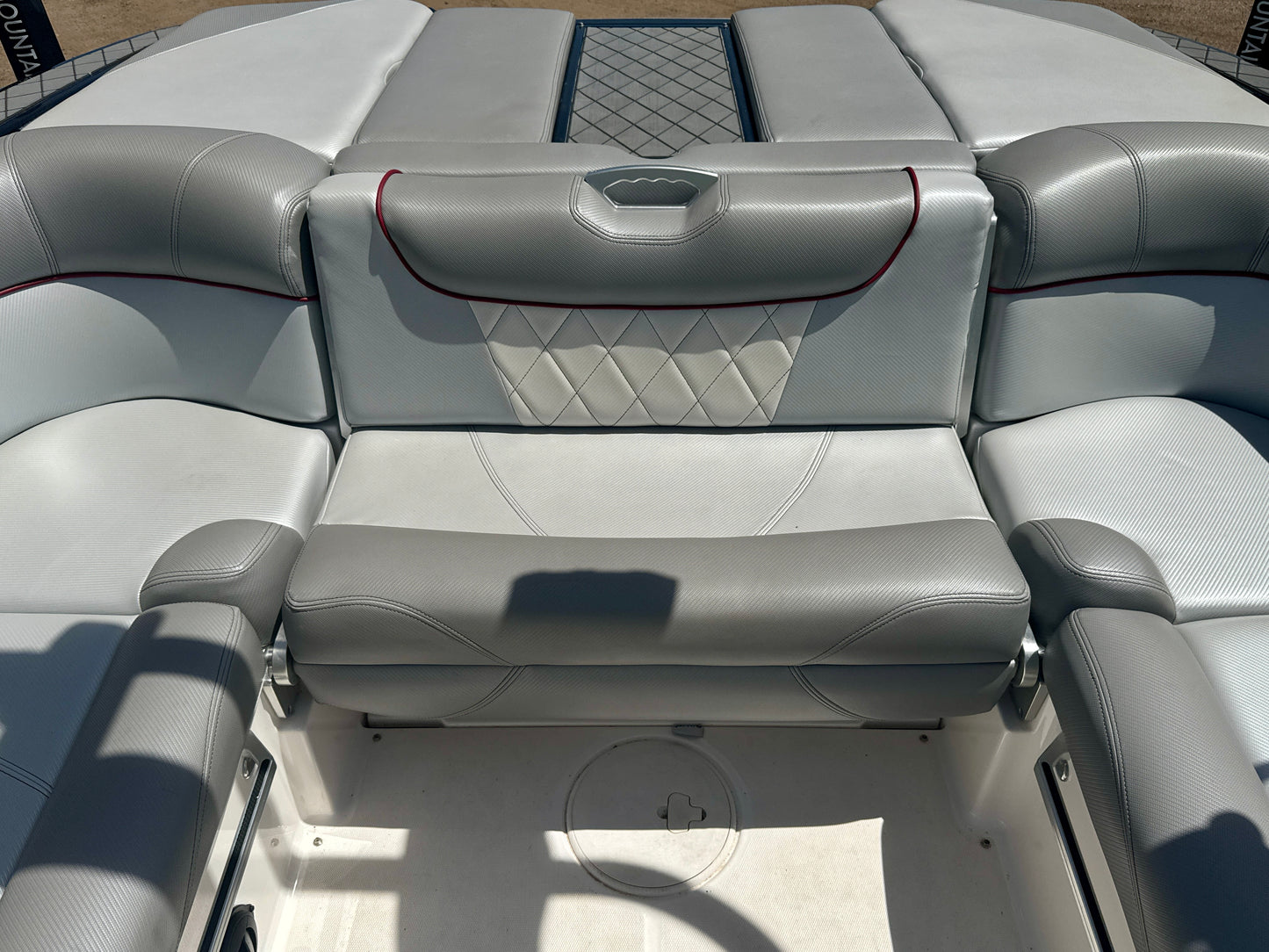 2013 MasterCraft X30 - LOW HOURS - 6.0L MV8