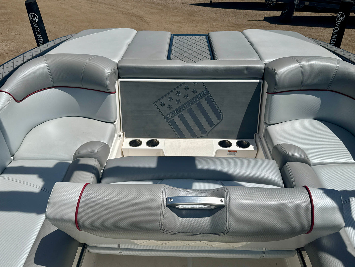 2013 MasterCraft X30 - LOW HOURS - 6.0L MV8