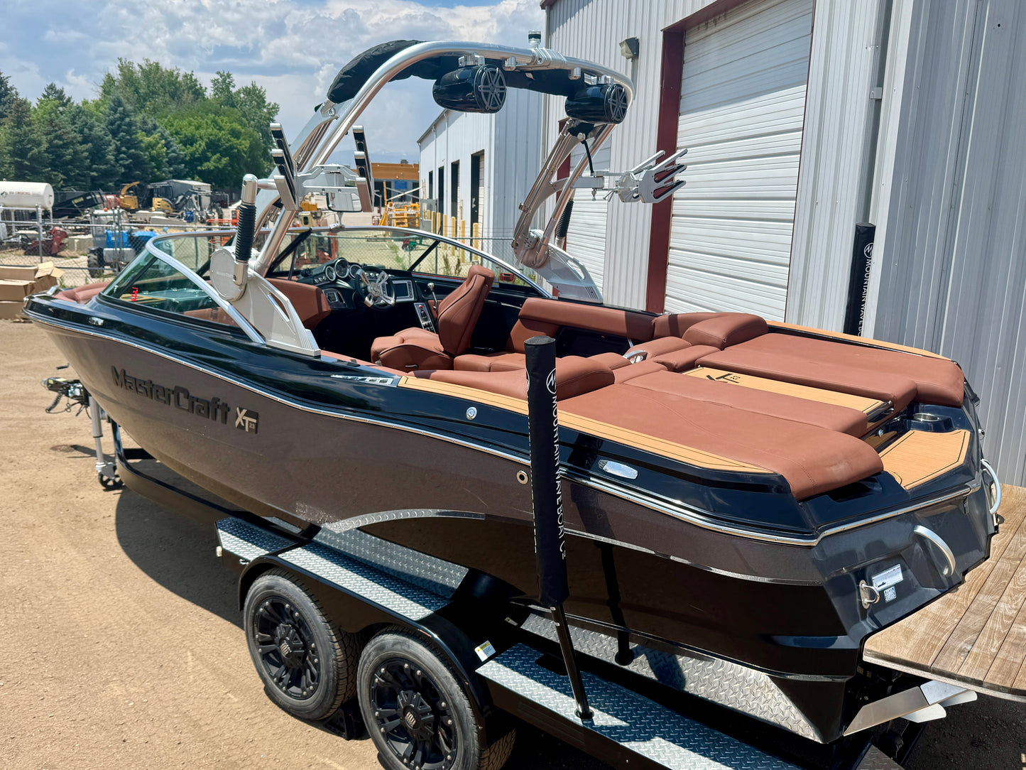 2017 MasterCraft XT23 - 54 HOURS!