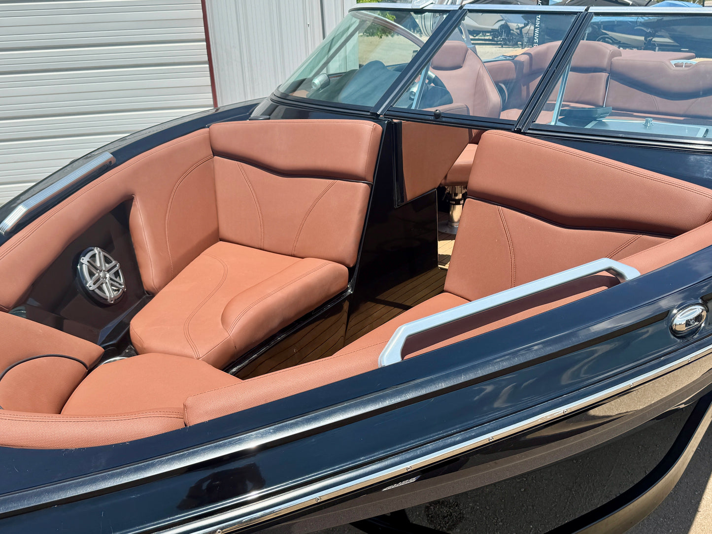 2017 MasterCraft XT23 - 54 HOURS!