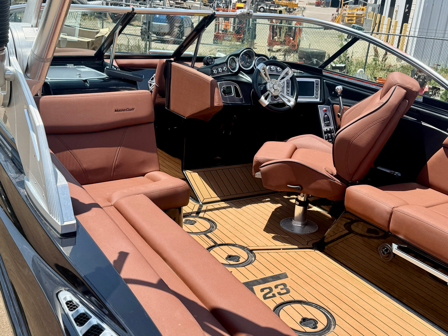 2017 MasterCraft XT23 - 54 HOURS!