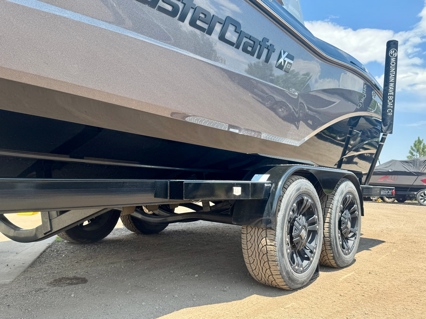 2017 MasterCraft XT23 - 54 HOURS!