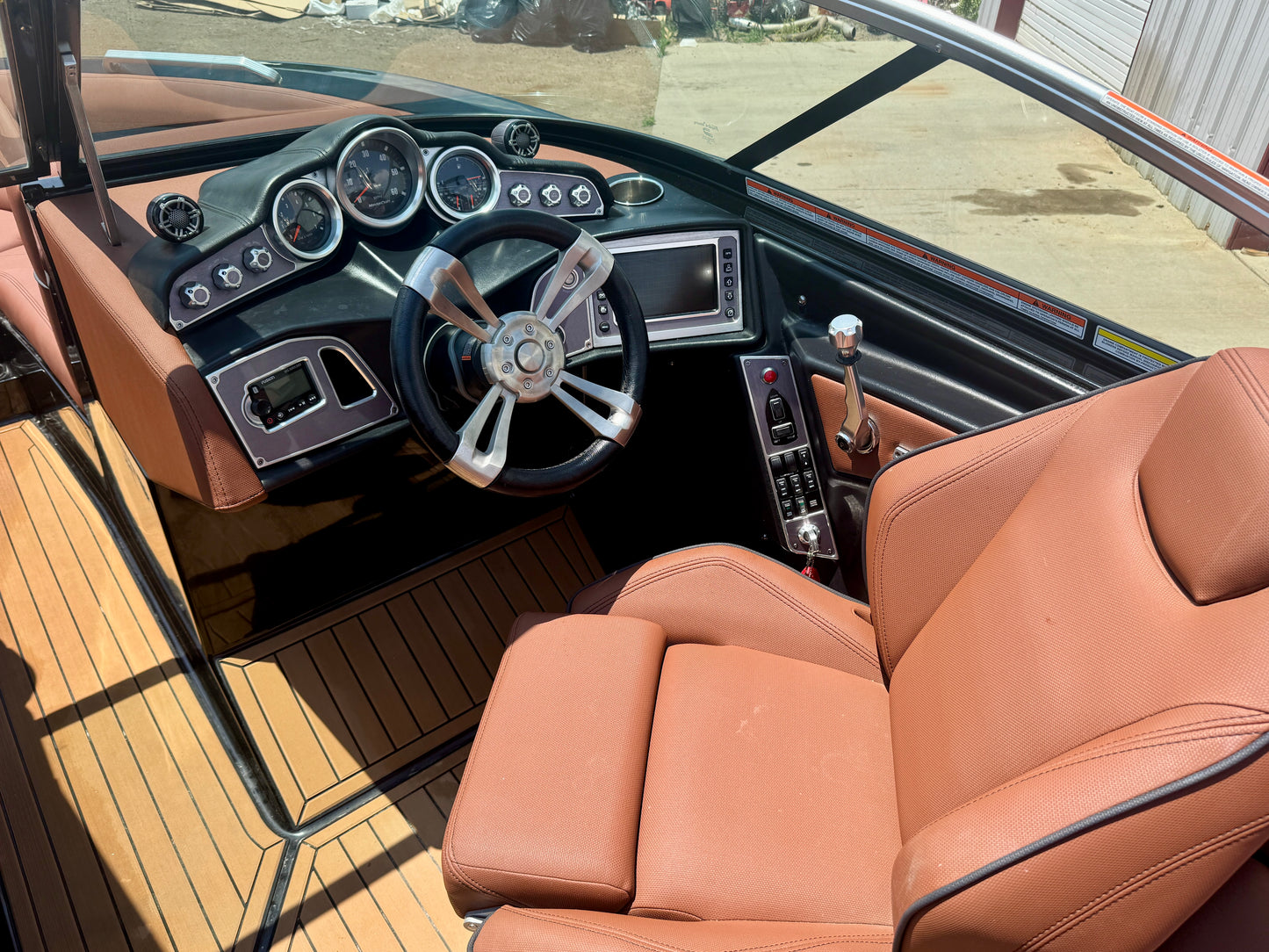2017 MasterCraft XT23 - 54 HOURS!