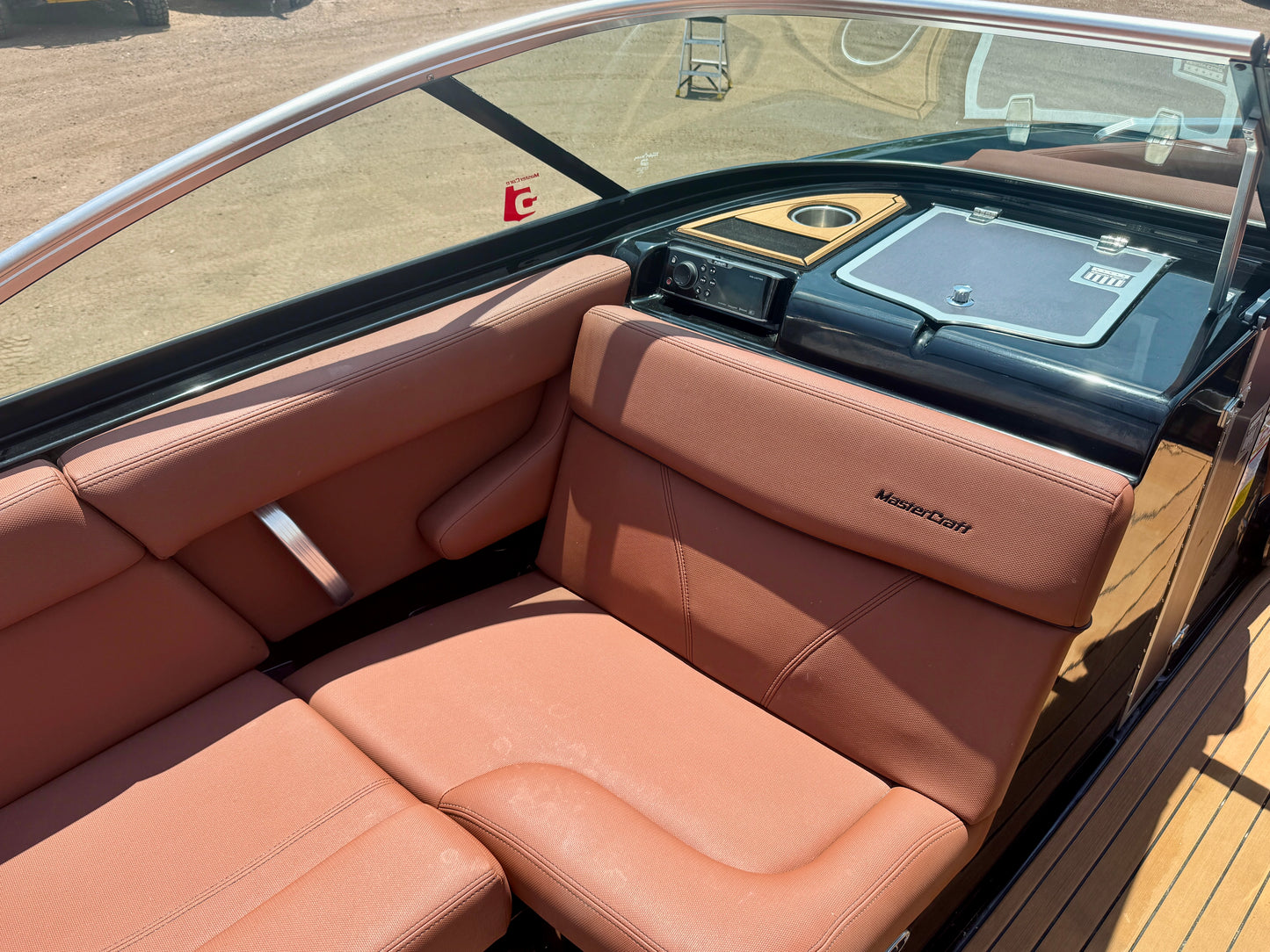 2017 MasterCraft XT23 - 54 HOURS!