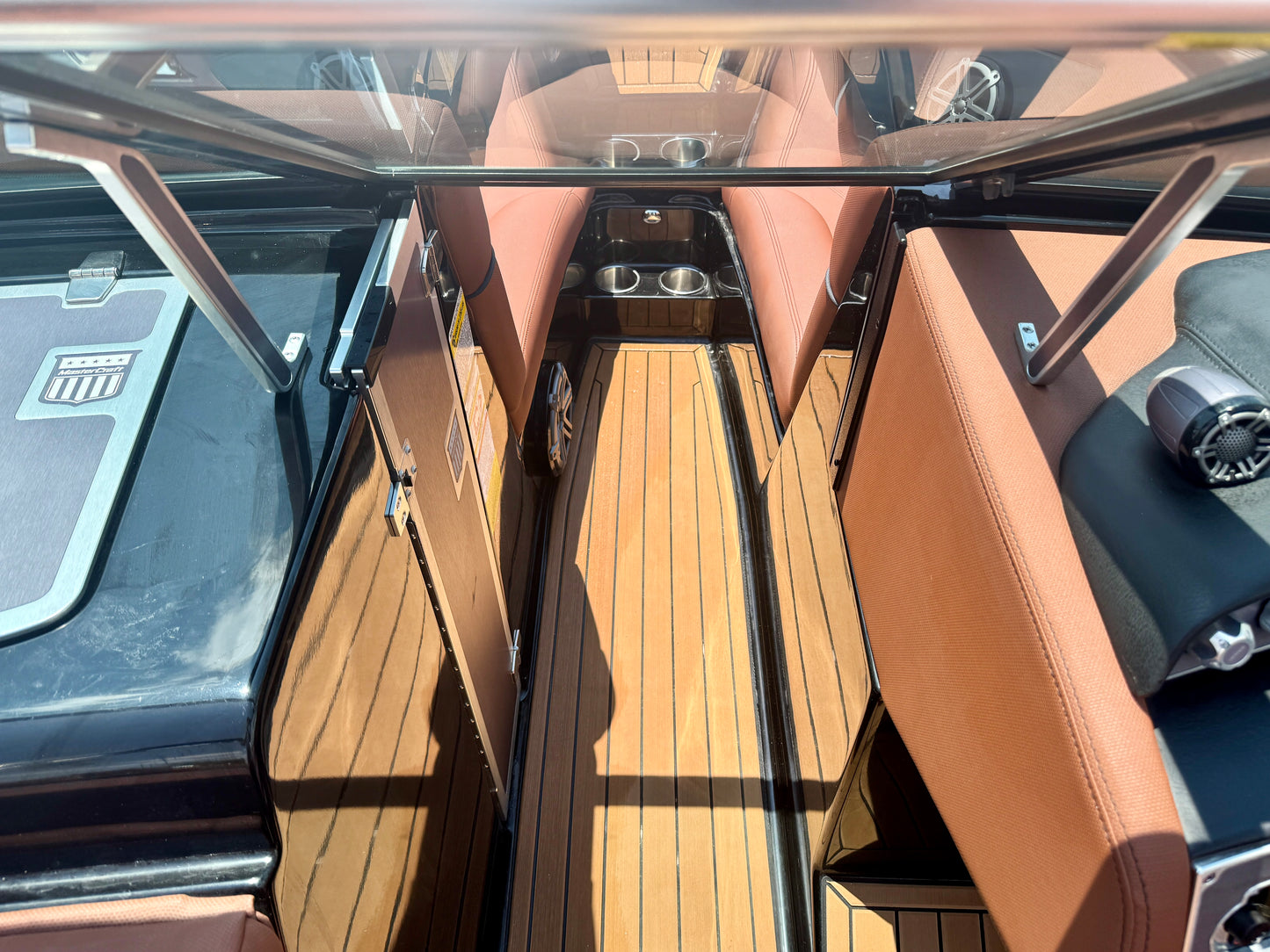2017 MasterCraft XT23 - 54 HOURS!