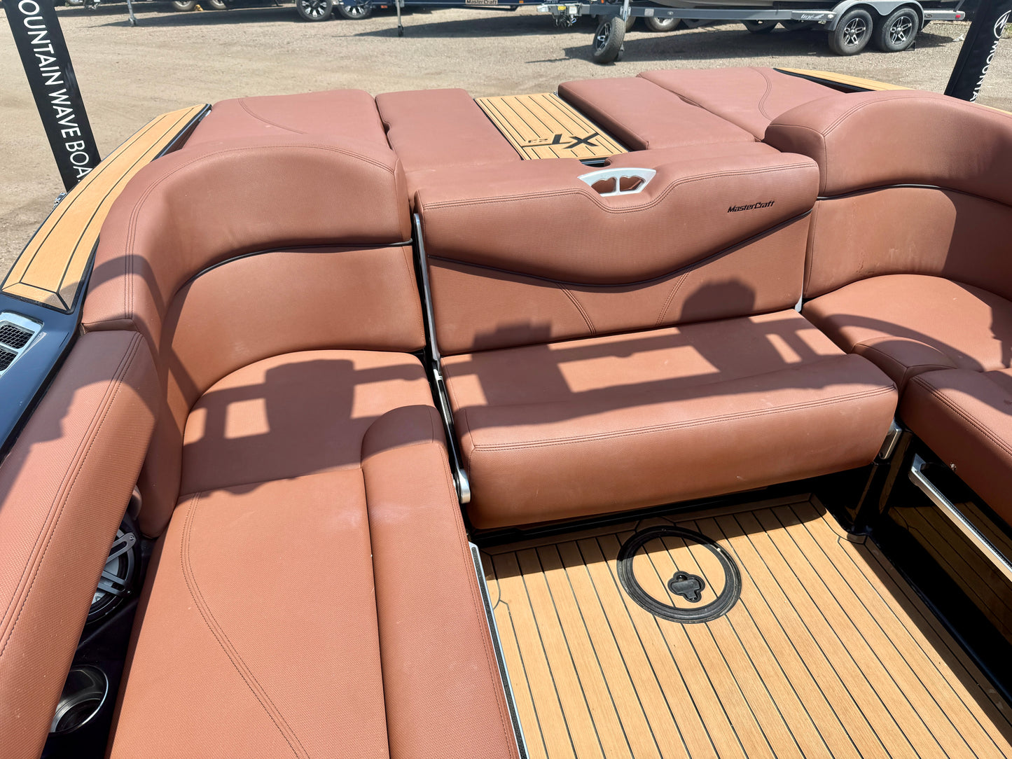 2017 MasterCraft XT23 - 54 HOURS!