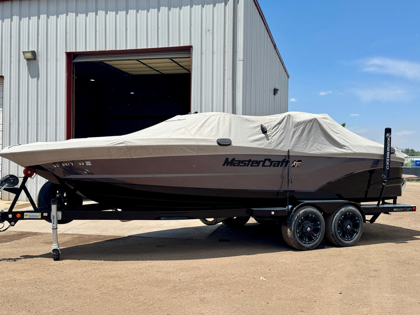 2017 MasterCraft XT23 - 54 HOURS!