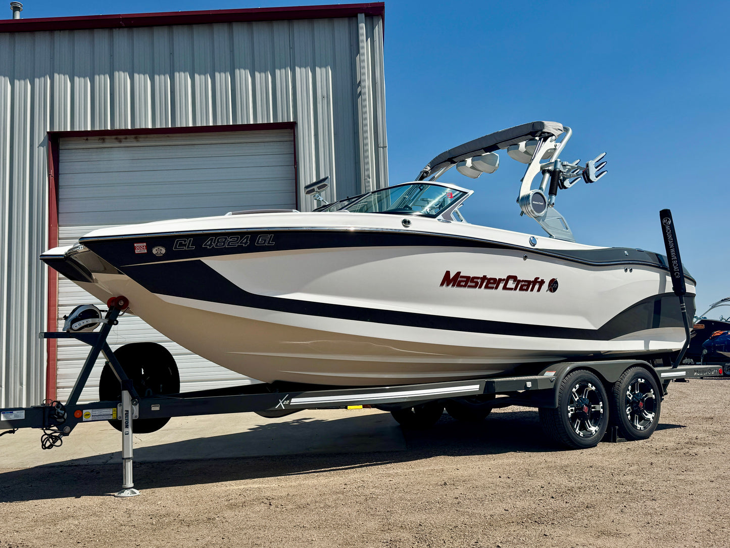 2019 MasterCraft X22 - LIKE NEW - 60 Hours