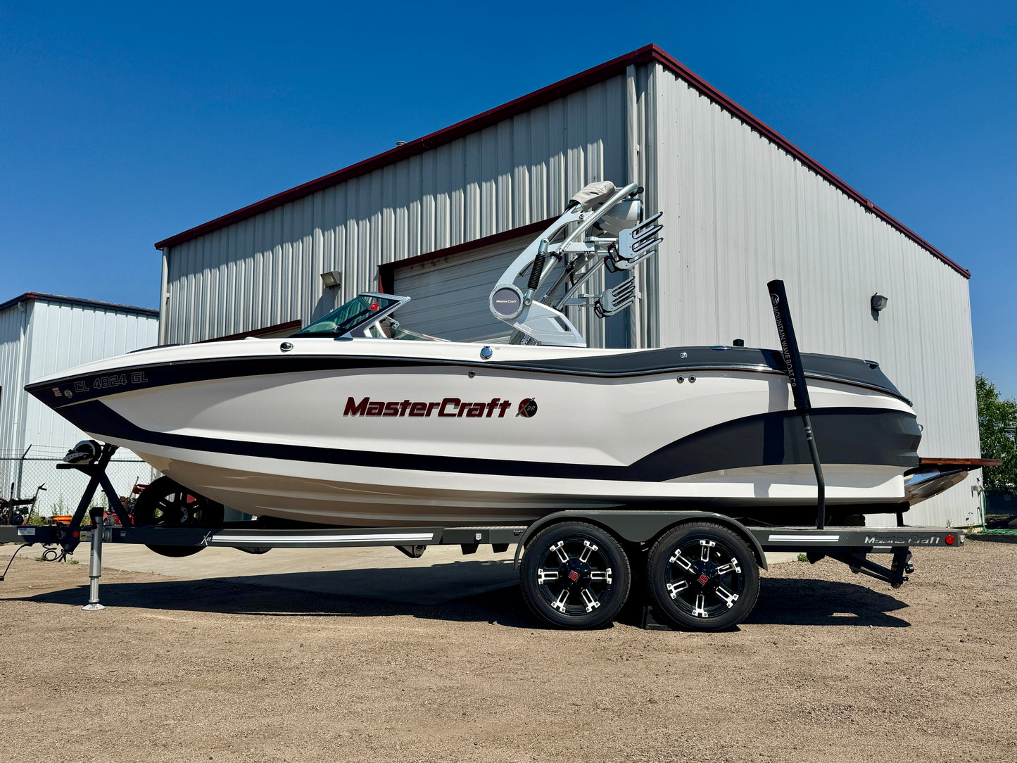 2019 MasterCraft X22 - LIKE NEW - 60 Hours