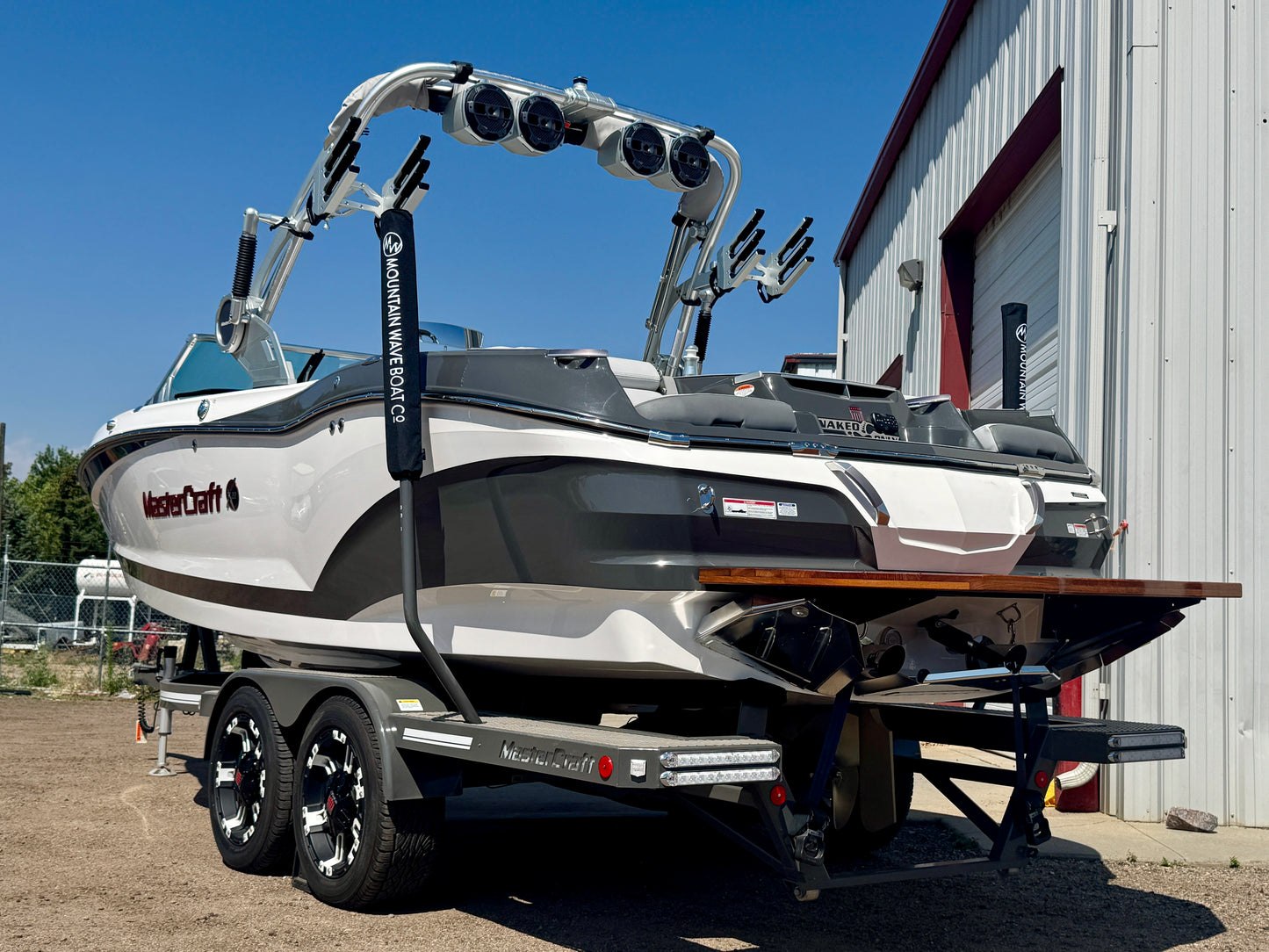 2019 MasterCraft X22 - LIKE NEW - 60 Hours