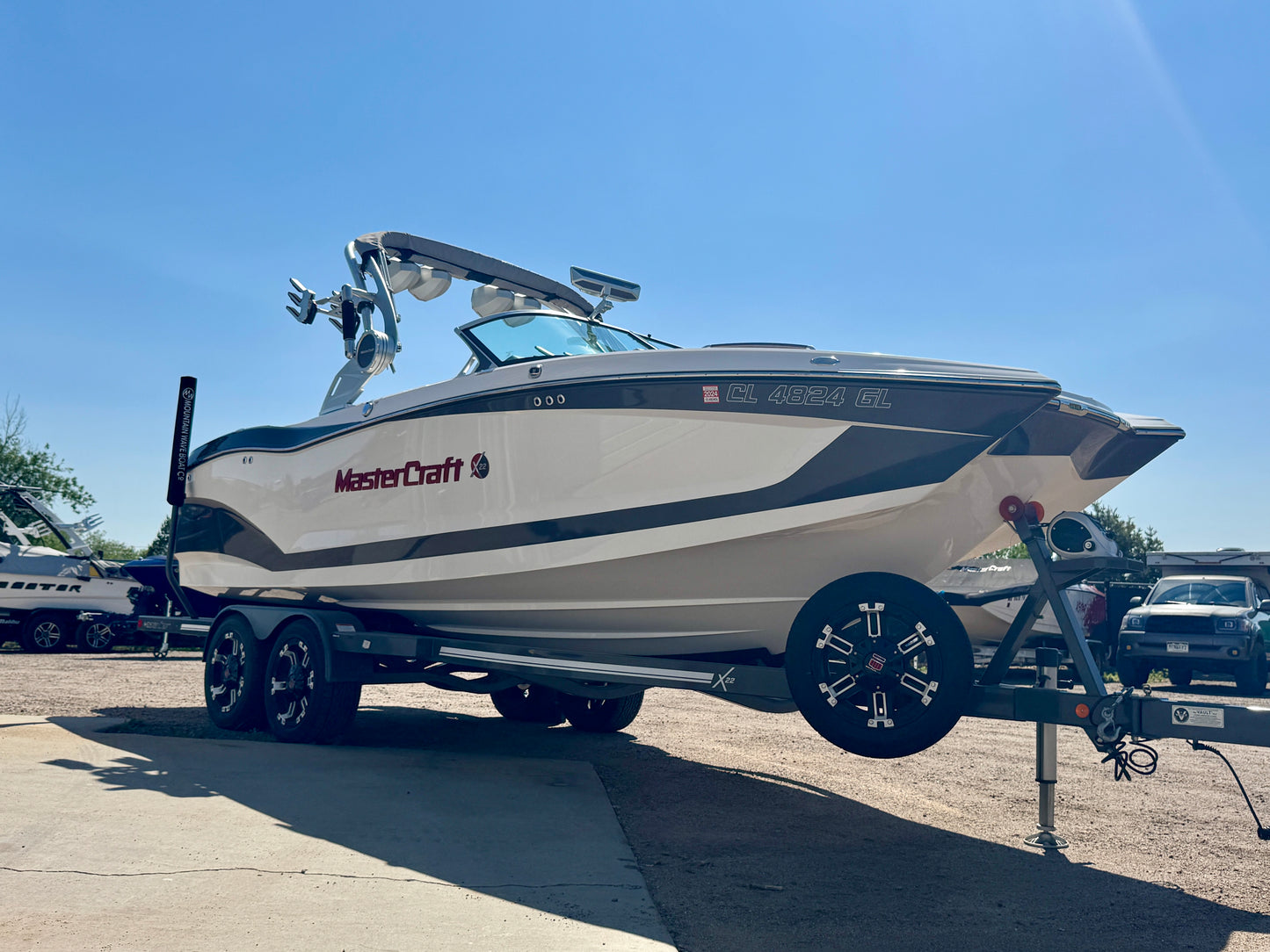 2019 MasterCraft X22 - LIKE NEW - 60 Hours