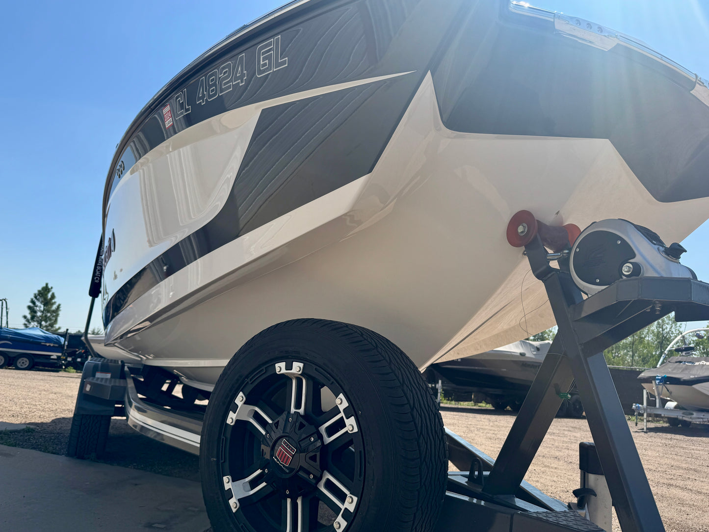 2019 MasterCraft X22 - LIKE NEW - 60 Hours