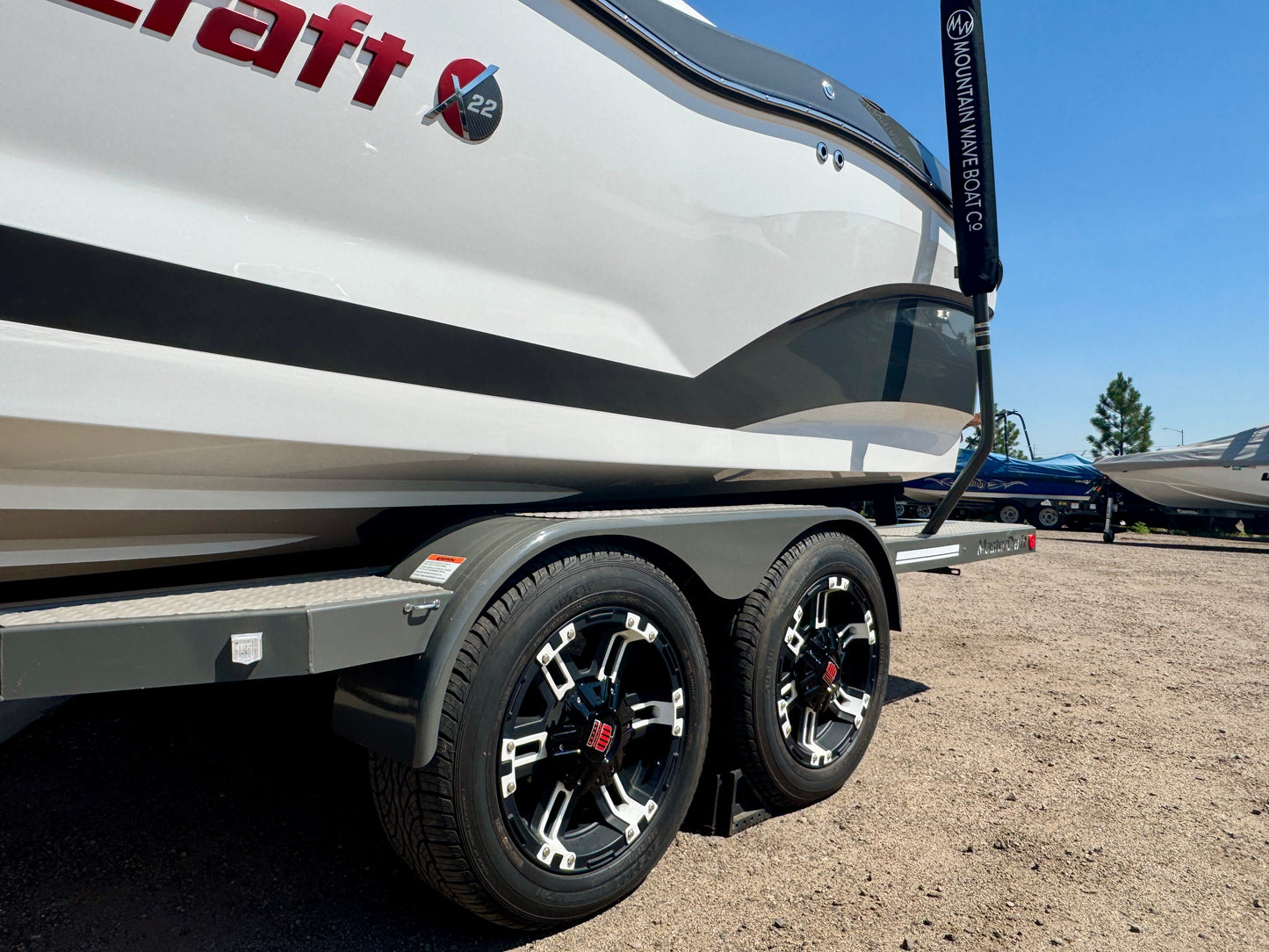 2019 MasterCraft X22 - LIKE NEW - 60 Hours