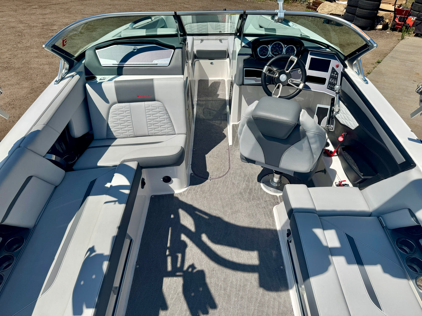 2019 MasterCraft X22 - LIKE NEW - 60 Hours