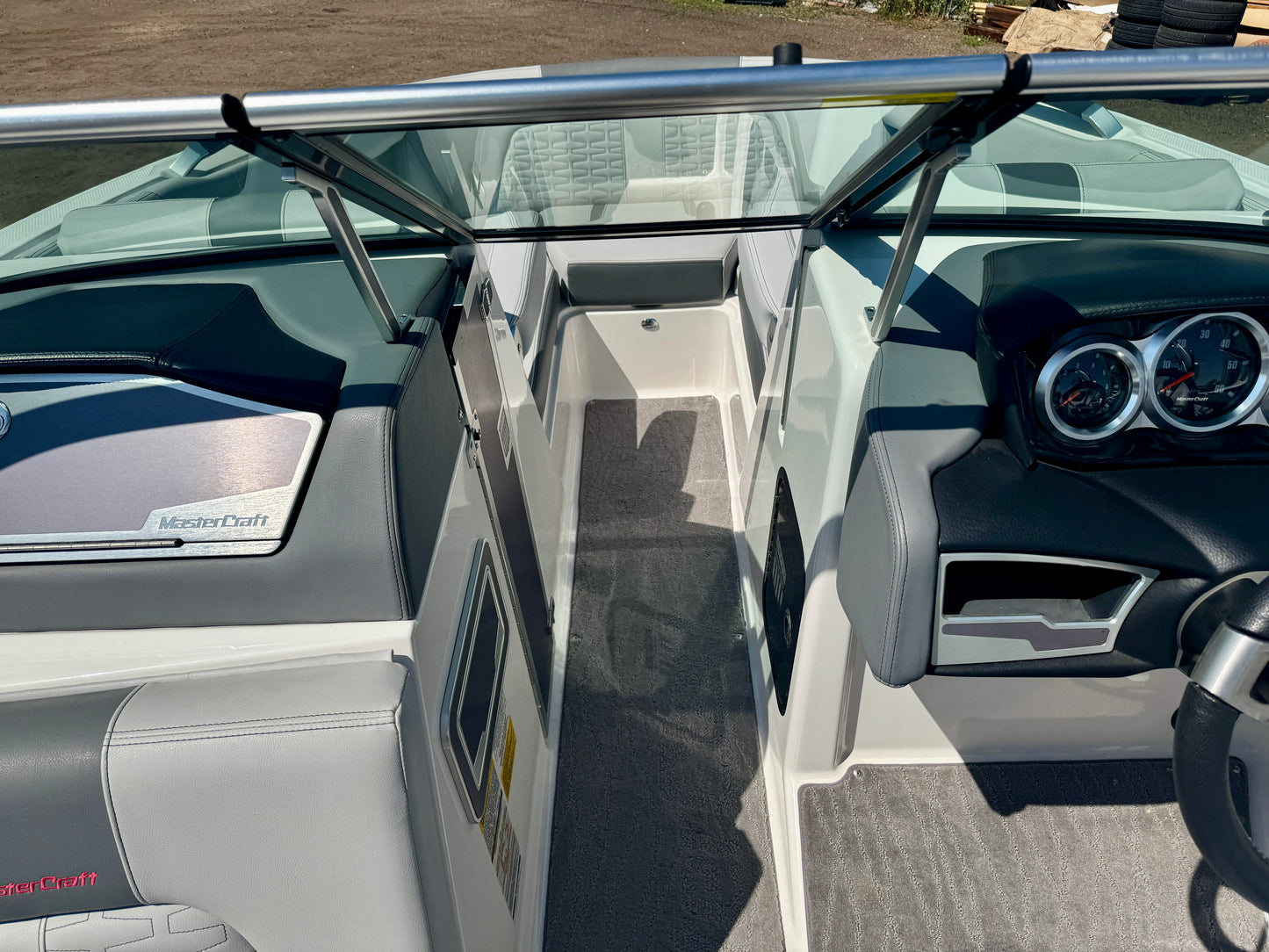 2019 MasterCraft X22 - LIKE NEW - 60 Hours