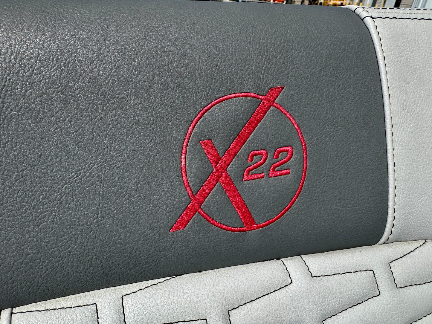 2019 MasterCraft X22 - LIKE NEW - 60 Hours