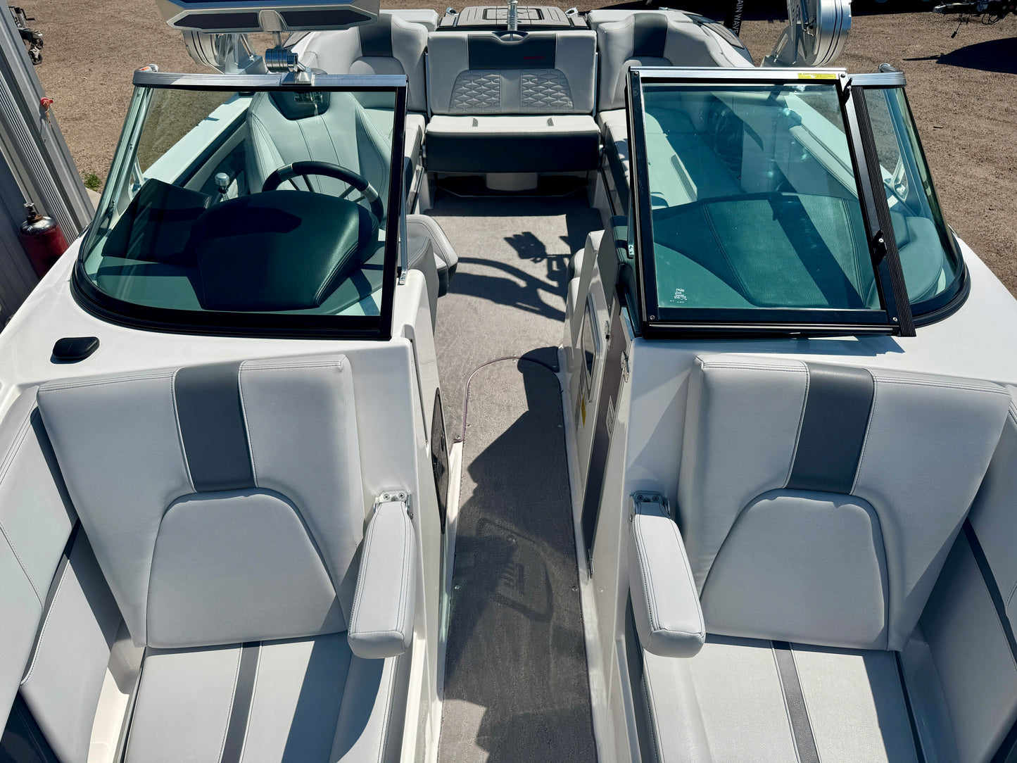 2019 MasterCraft X22 - LIKE NEW - 60 Hours
