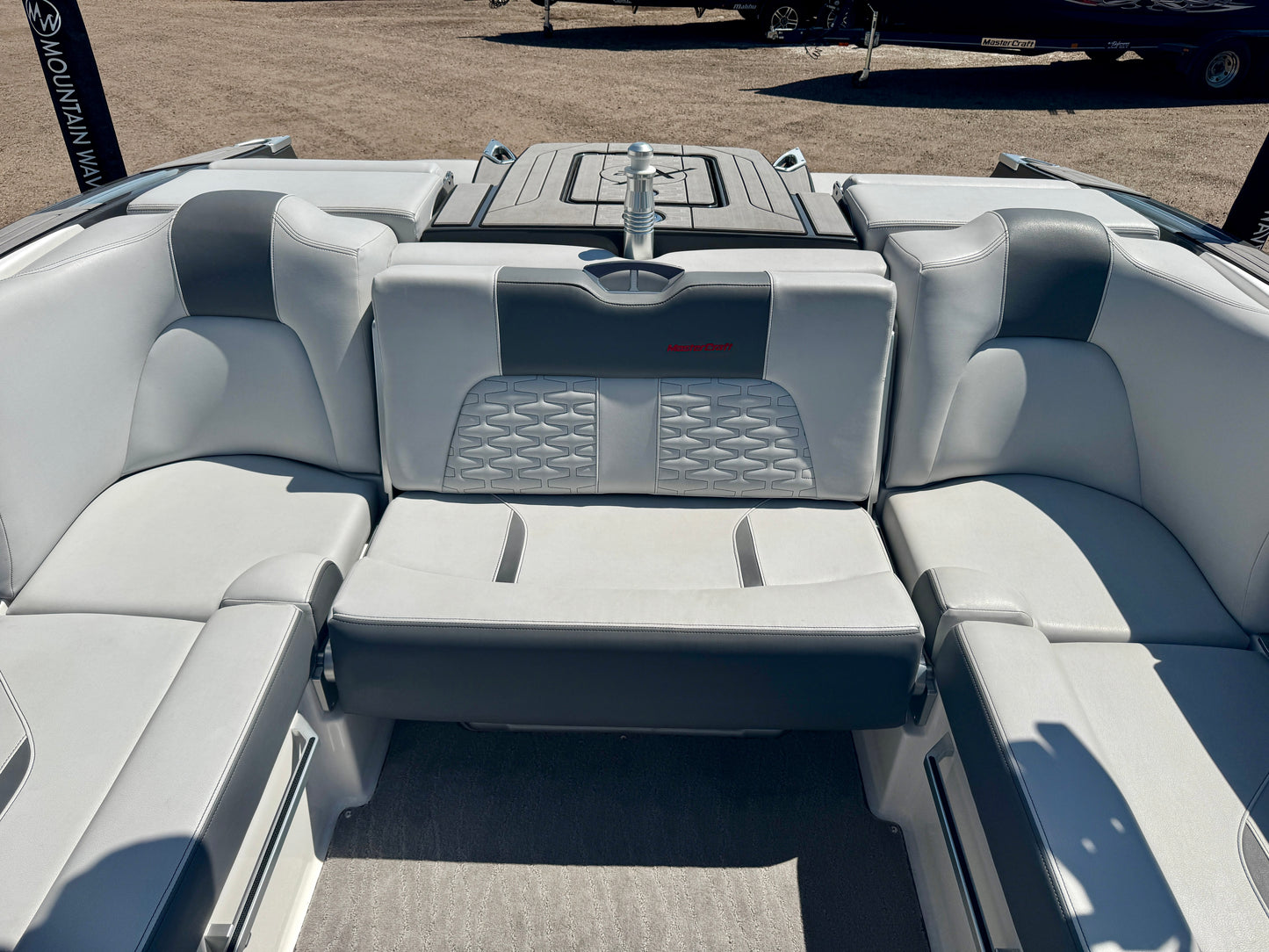 2019 MasterCraft X22 - LIKE NEW - 60 Hours