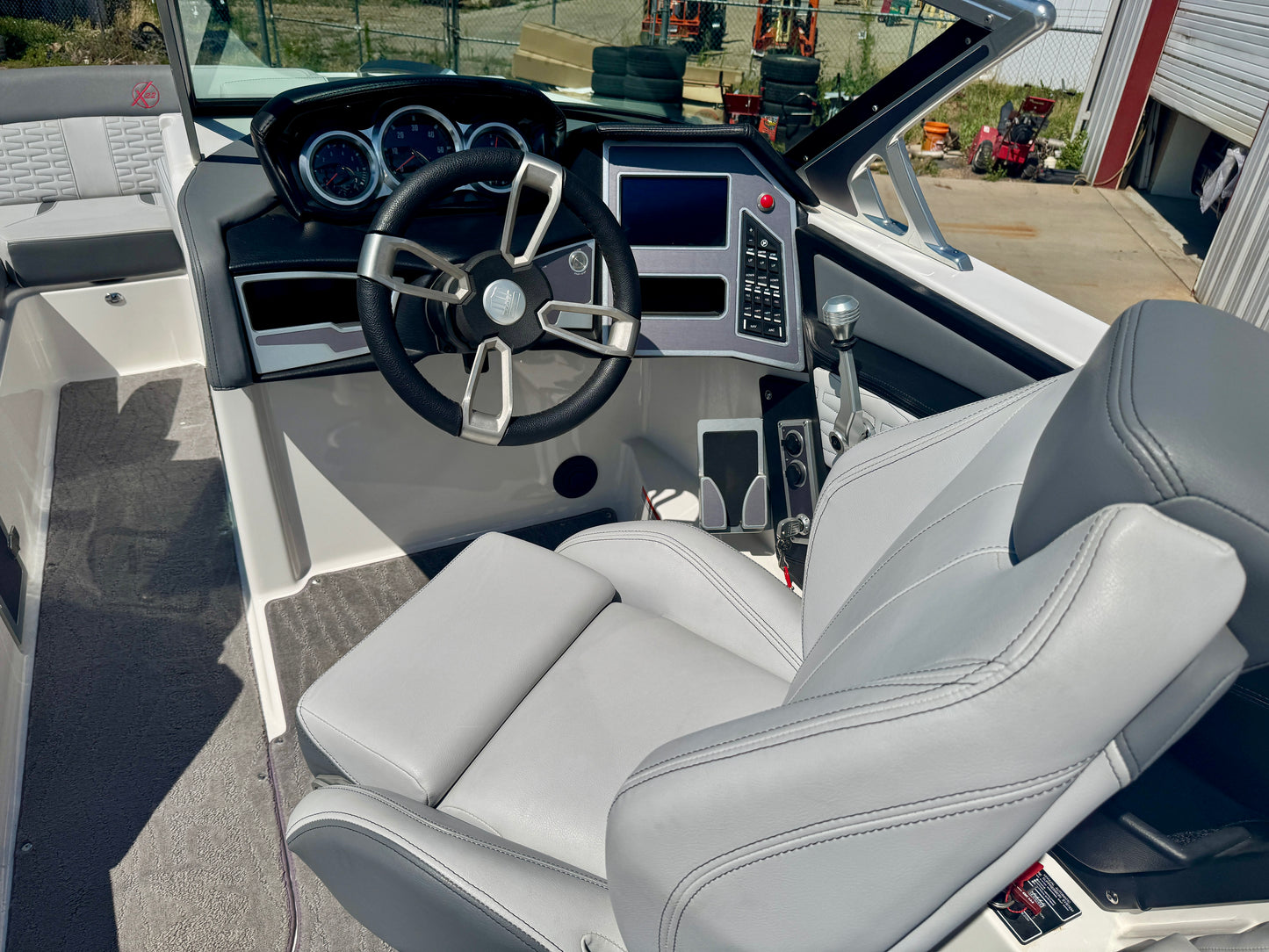 2019 MasterCraft X22 - LIKE NEW - 60 Hours