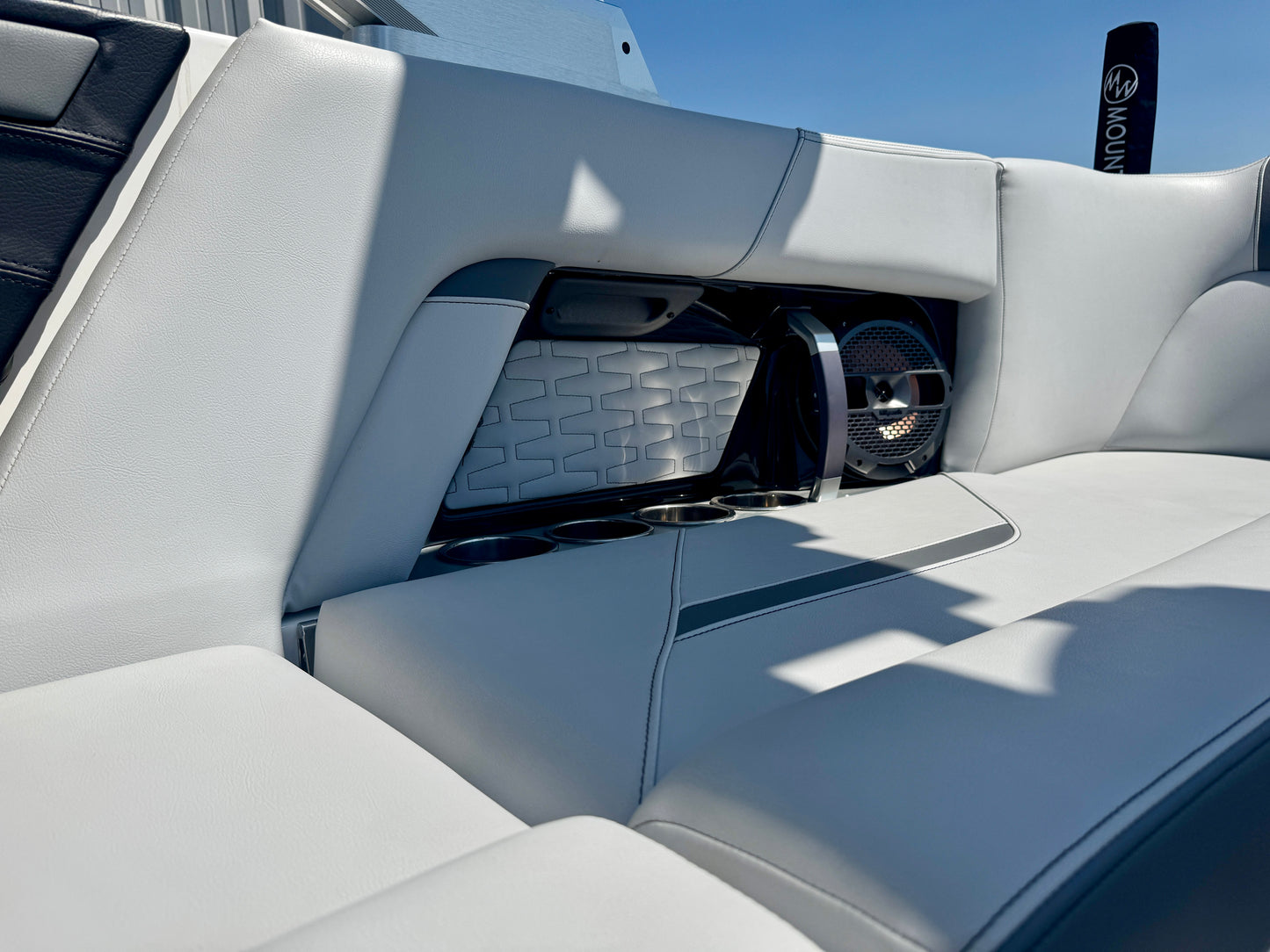 2019 MasterCraft X22 - LIKE NEW - 60 Hours