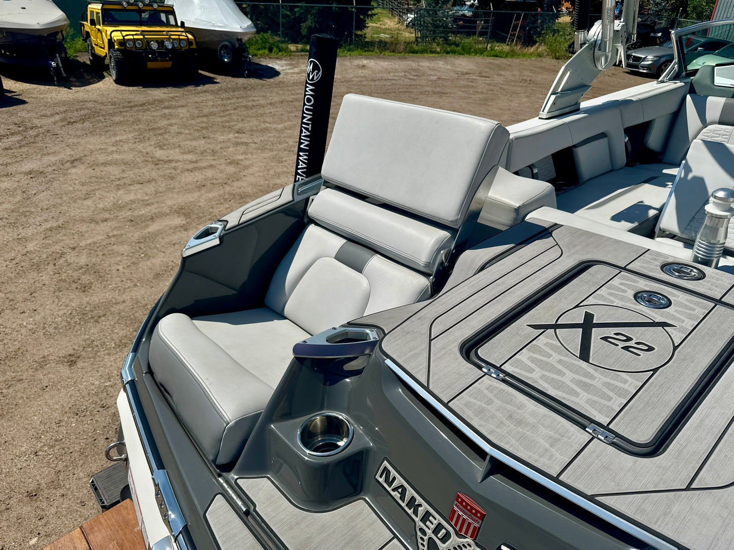 2019 MasterCraft X22 - LIKE NEW - 60 Hours