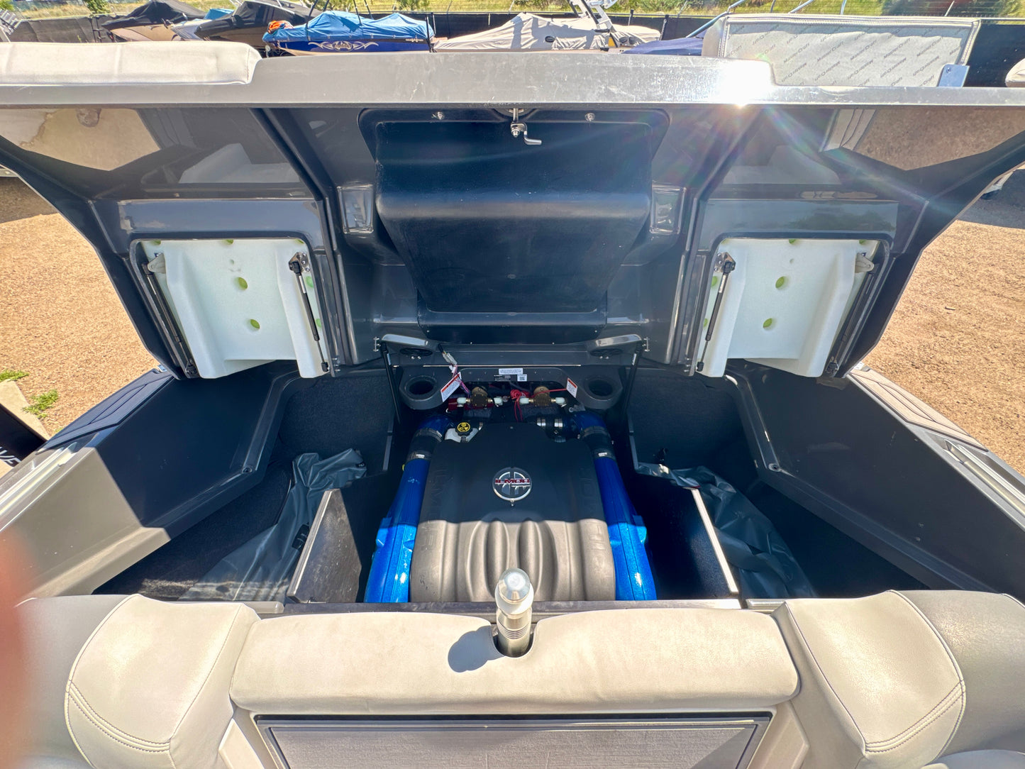 2019 MasterCraft X22 - LIKE NEW - 60 Hours