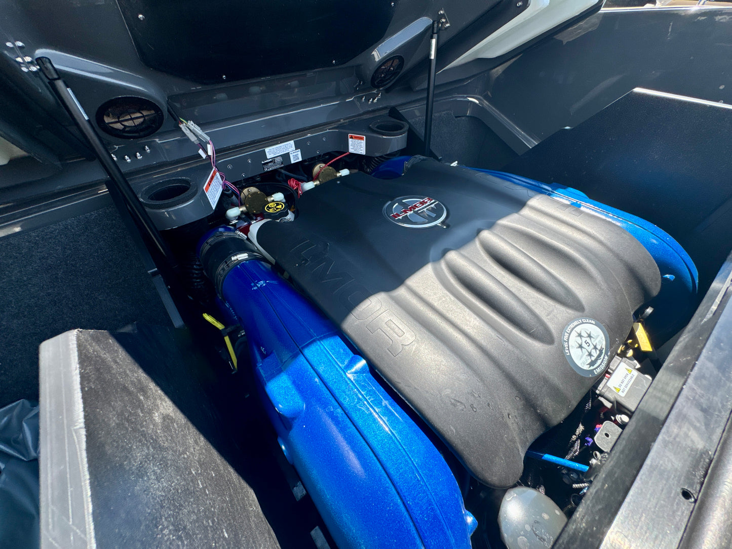 2019 MasterCraft X22 - LIKE NEW - 60 Hours