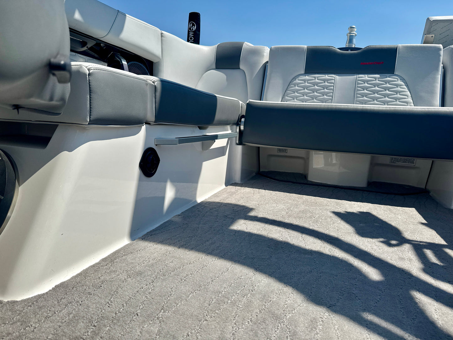 2019 MasterCraft X22 - LIKE NEW - 60 Hours