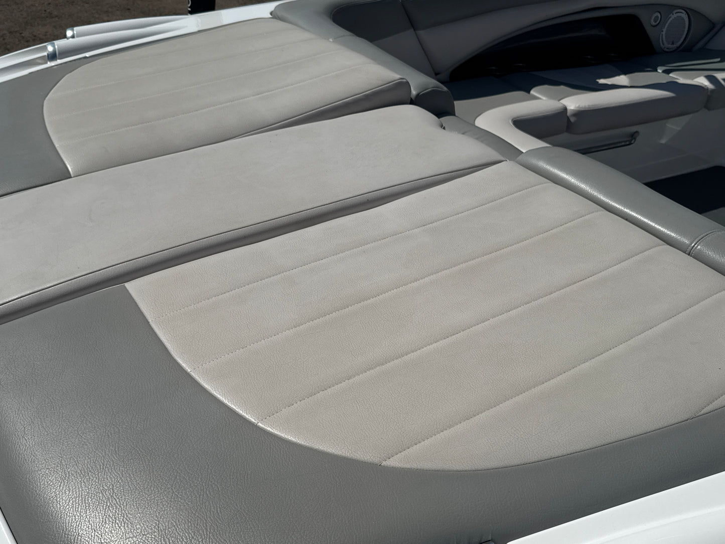 2008 MasterCraft X30 - W/GO SURF ASSIST
