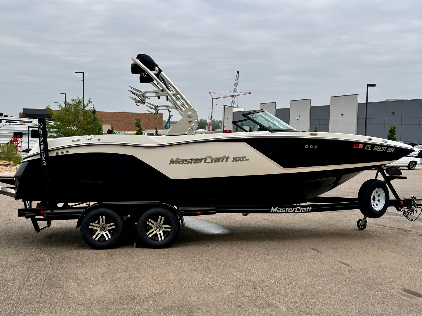 2018 MasterCraft NXT22 - USED & READY TO SURF