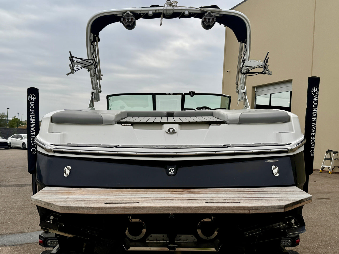 2018 MasterCraft NXT22 - USED & READY TO SURF