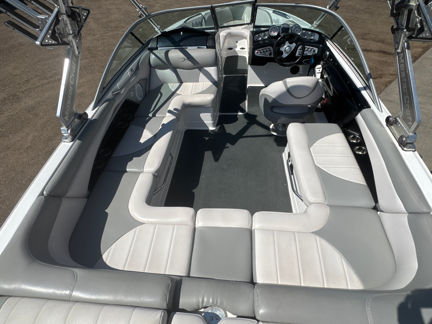 2008 MasterCraft X30 - W/GO SURF ASSIST