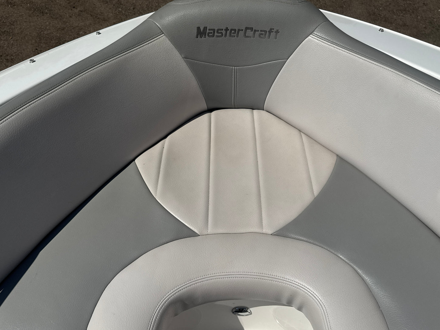 2008 MasterCraft X30 - W/GO SURF ASSIST