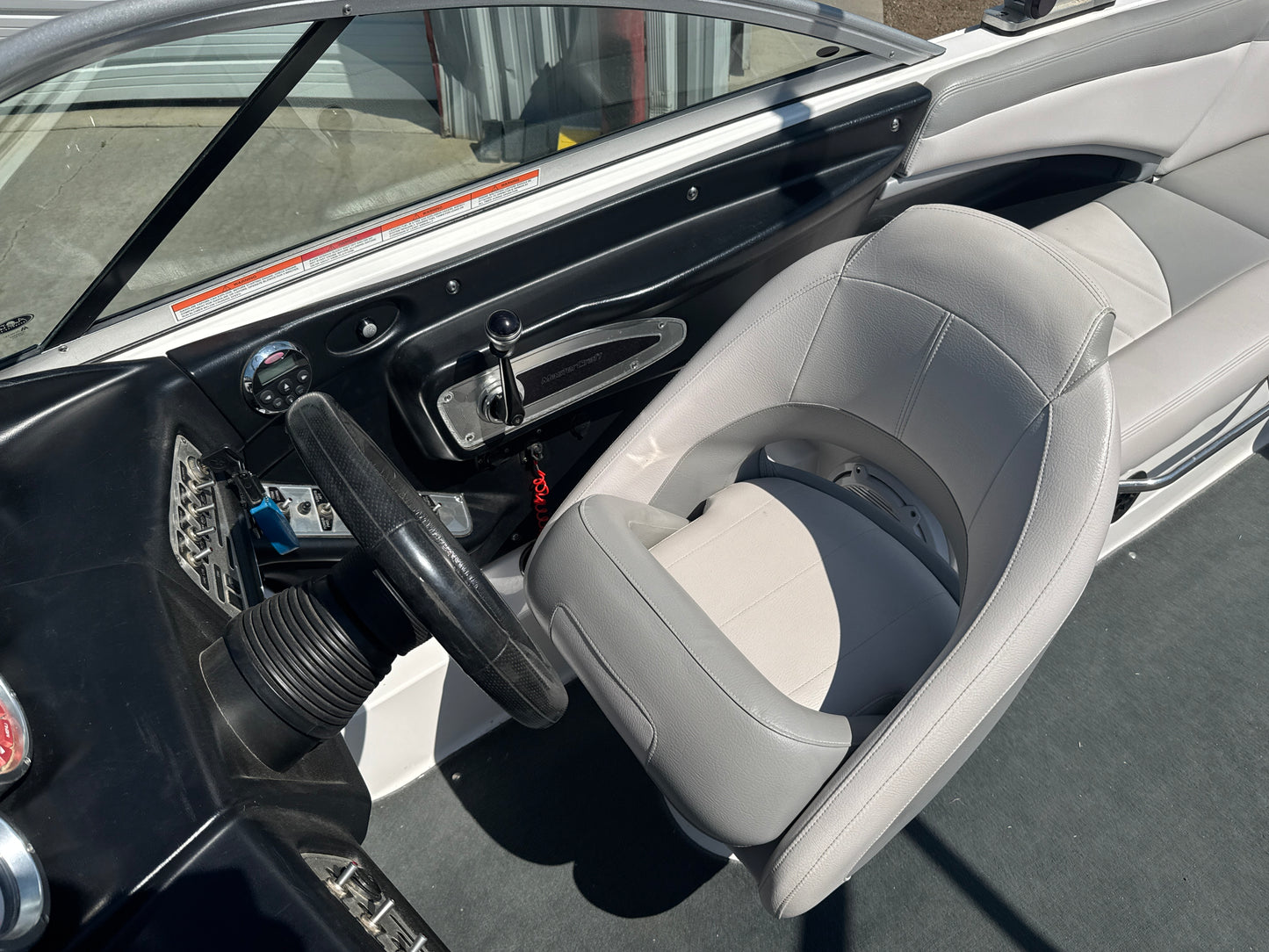 2008 MasterCraft X30 - W/GO SURF ASSIST