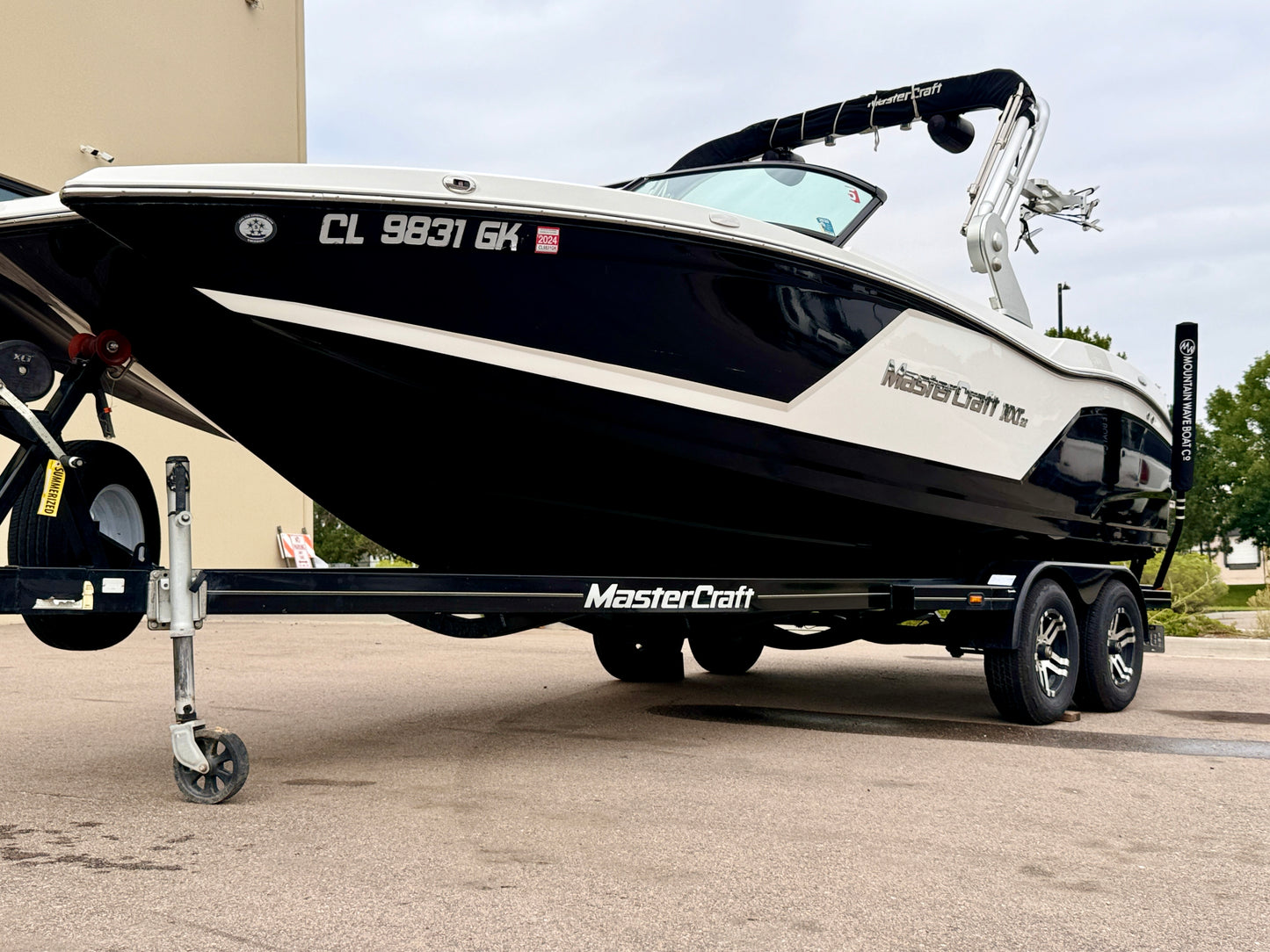 2018 MasterCraft NXT22 - USED & READY TO SURF