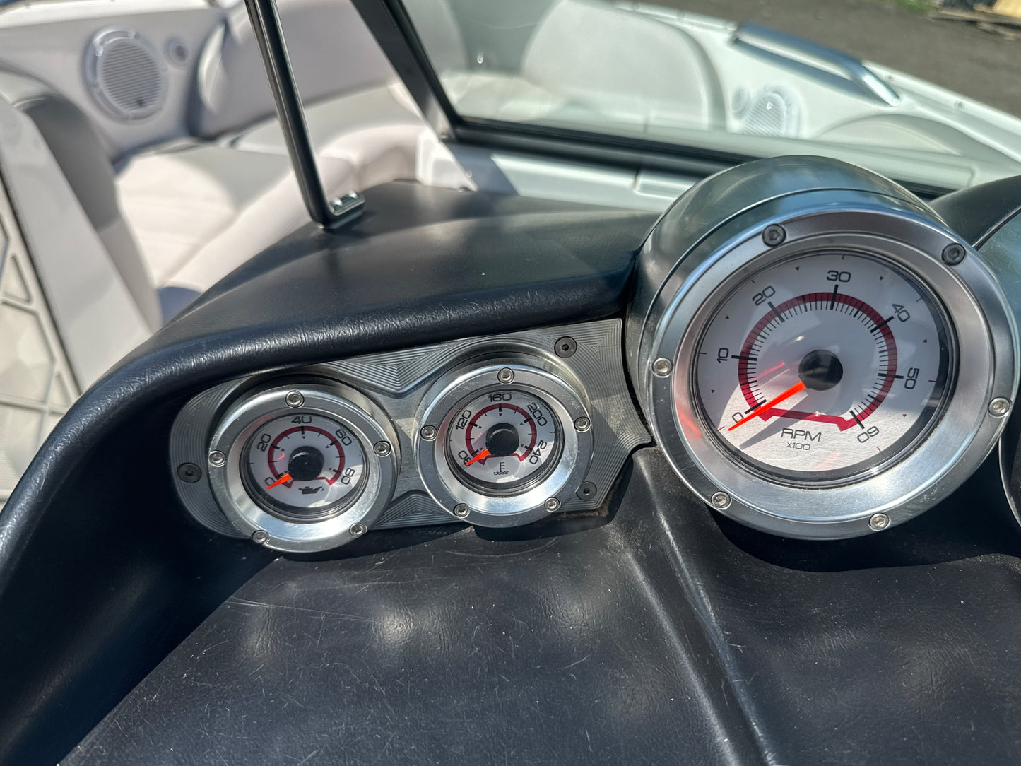 2008 MasterCraft X30 - W/GO SURF ASSIST
