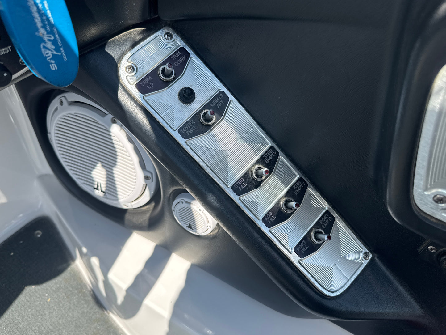2008 MasterCraft X30 - W/GO SURF ASSIST