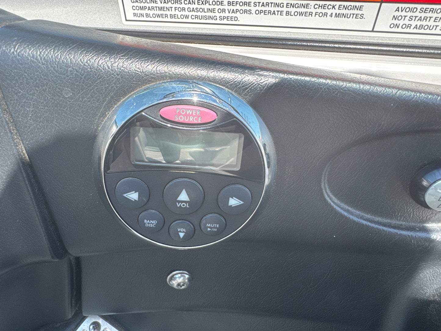 2008 MasterCraft X30 - W/GO SURF ASSIST