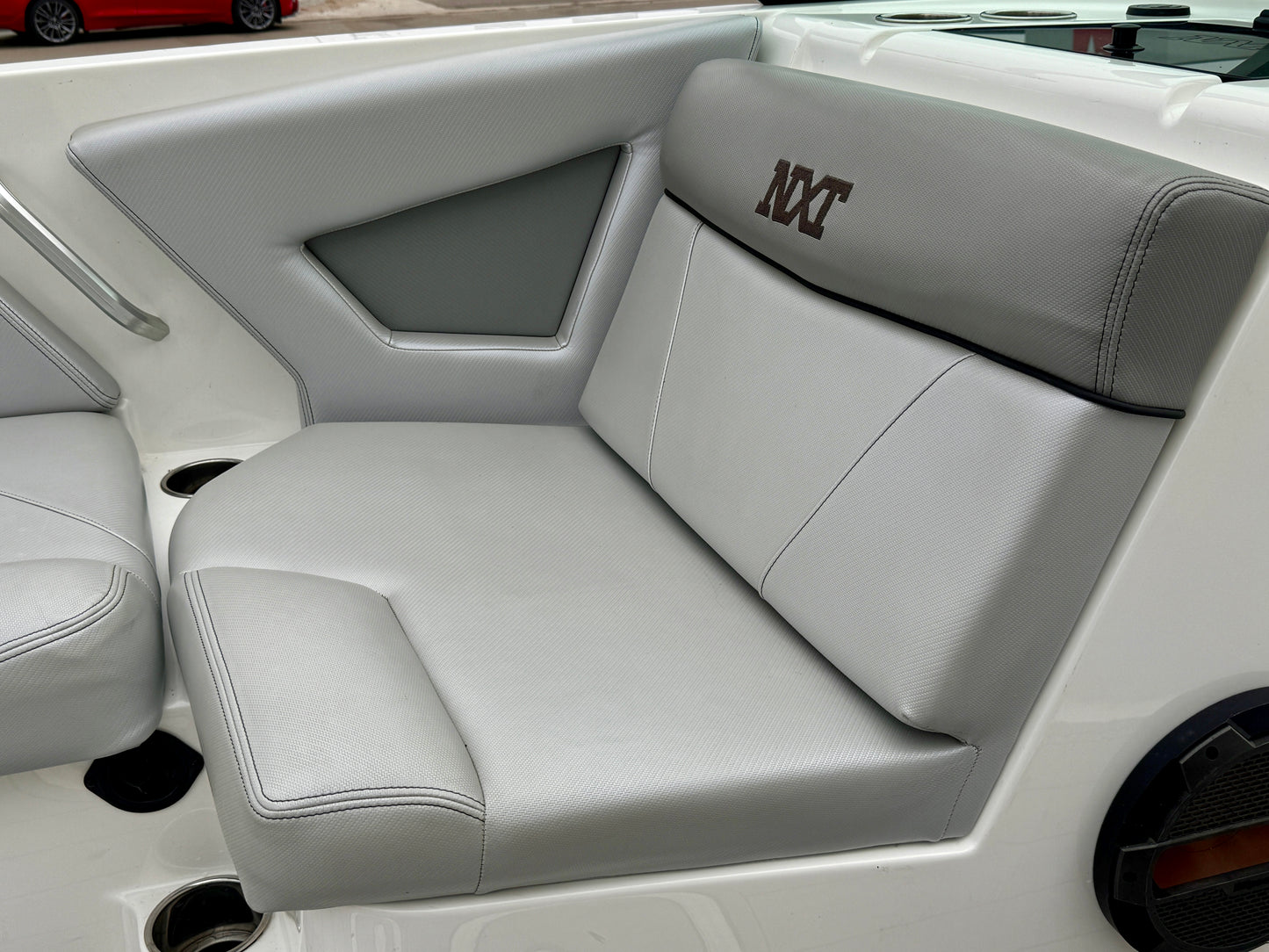 2018 MasterCraft NXT22 - USED & READY TO SURF