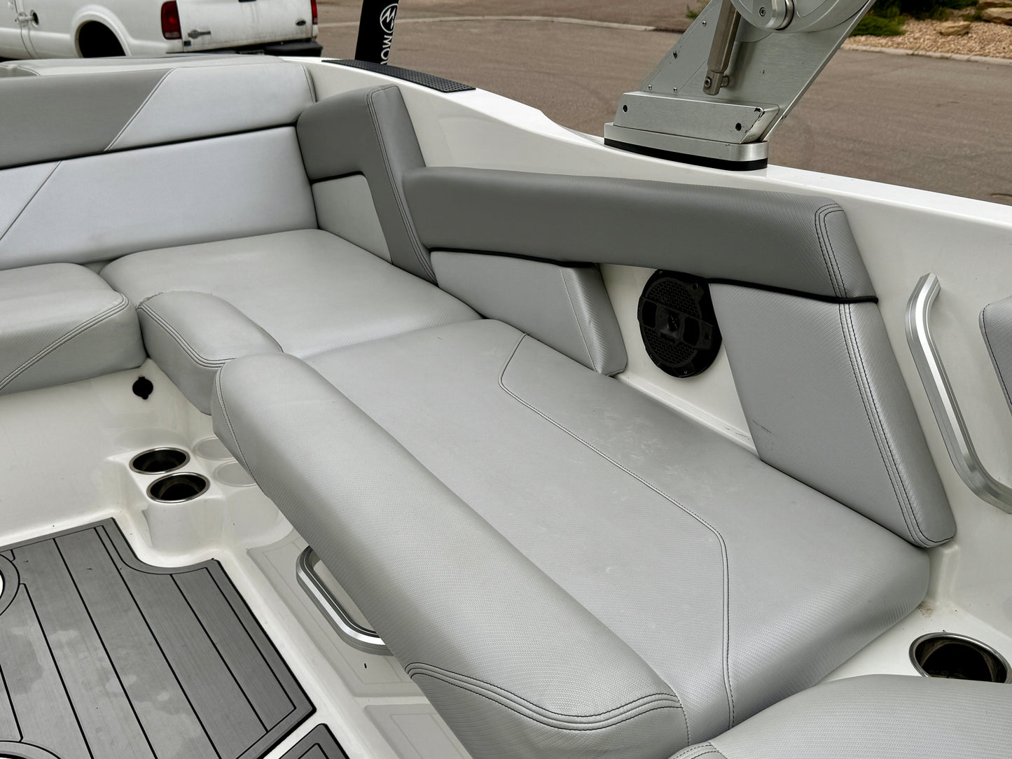 2018 MasterCraft NXT22 - USED & READY TO SURF