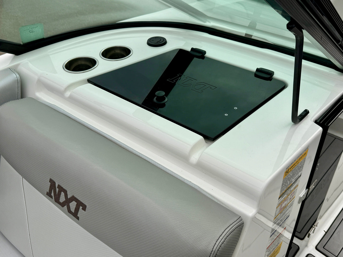 2018 MasterCraft NXT22 - USED & READY TO SURF