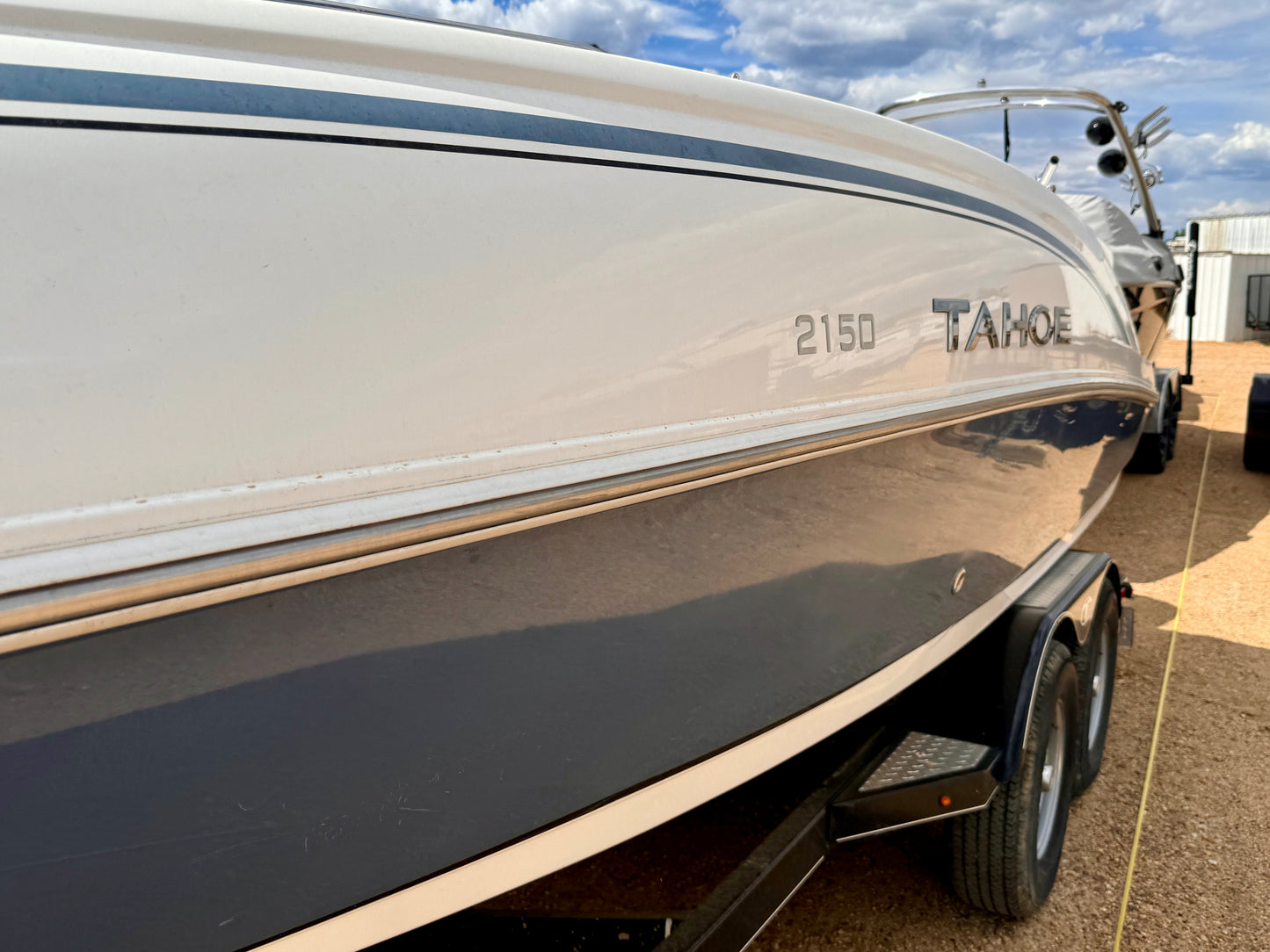 2016 Tahoe 2150 Deck Boat w/ 150HP Mercury Outboard
