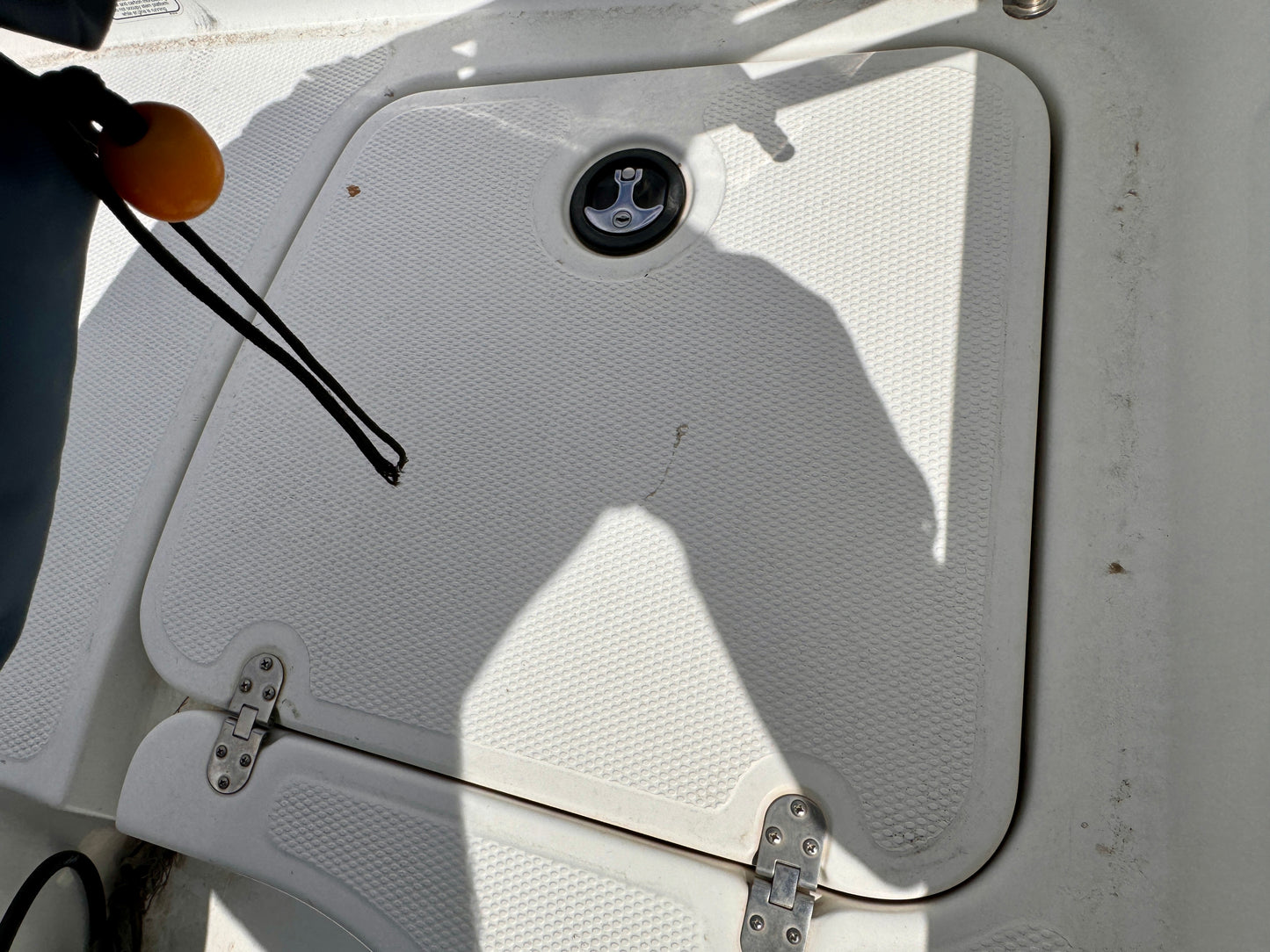 2016 Tahoe 2150 Deck Boat w/ 150HP Mercury Outboard