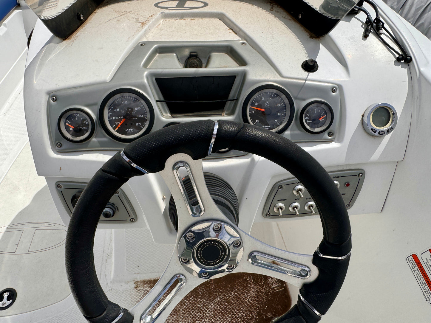 2016 Tahoe 2150 Deck Boat w/ 150HP Mercury Outboard