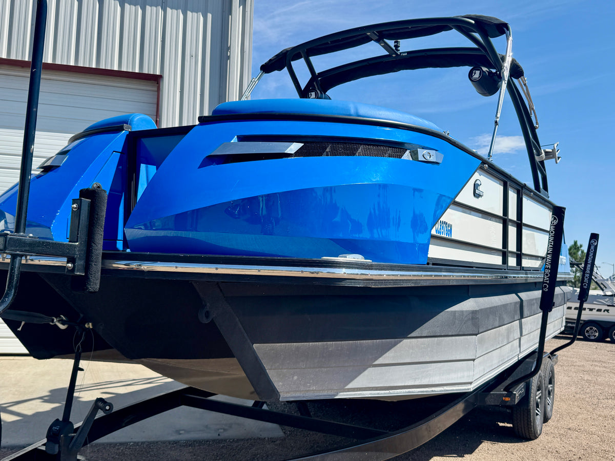 2021 Montara Surf Boss 2.0 Tritoon - RARE FIND